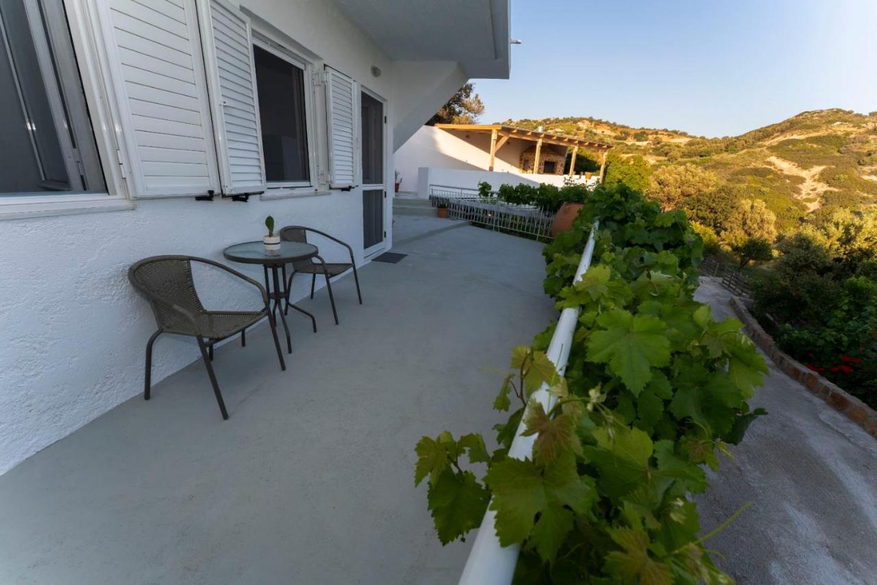 Mano'S House Villa Триопетра Екстериор снимка